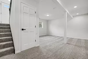 651 Michigan Ave, South Elgin, IL 60177 - Photo 19