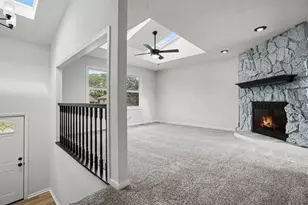 651 Michigan Ave, South Elgin, IL 60177 - Photo 5