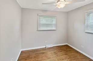 1930 Arthur Dr, Waukegan, IL 60087 - Photo 15
