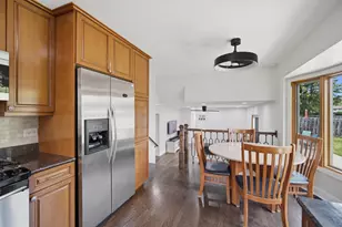 3115 N Stratford Rd, Arlington Heights, IL 60004 - Photo 7