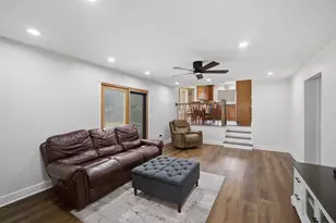 3115 N Stratford Rd, Arlington Heights, IL 60004 - Photo 9