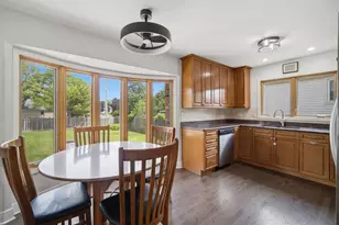 3115 N Stratford Rd, Arlington Heights, IL 60004 - Photo 5