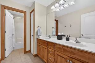 3483 Comstock Ave, Dekalb, IL 60115 - Photo 33