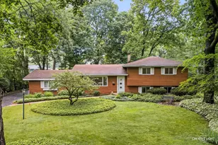 21 Golden Larch Ct, Naperville, IL 60540 - Photo 3