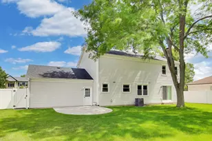 3780 Bordeaux Dr, Hoffman Estates, IL 60192 - Photo 45