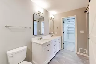 3780 Bordeaux Dr, Hoffman Estates, IL 60192 - Photo 27