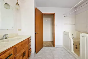16412 George Dr, Oak Forest, IL 60452 - Photo 13