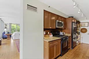1230 N State Pkwy, Chicago, IL 60610 - Photo 9