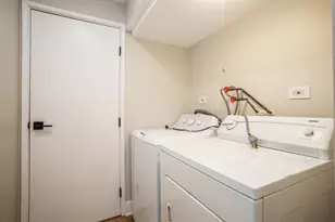 1401 Volkamer Trail, Elk Grove Village, IL 60007 - Photo 15