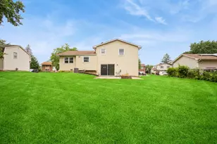1401 Volkamer Trail, Elk Grove Village, IL 60007 - Photo 17