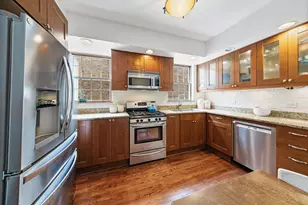 3855 N Greenview Ave, Chicago, IL 60613 - Photo 9