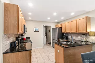 2471 Wilton Ln, Aurora, IL 60502 - Photo 5