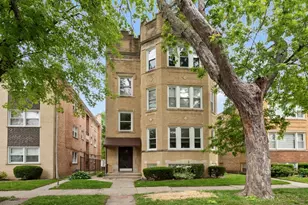 2732 W Greenleaf Ave, Chicago, IL 60645 - Photo 1