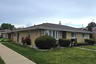 6101 W 82nd Pl, Burbank, IL 60459 - Photo 1