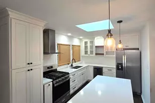 6101 W 82nd Pl, Burbank, IL 60459 - Photo 5