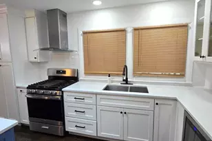 6101 W 82nd Pl, Burbank, IL 60459 - Photo 7