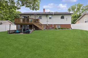1111 N Greenfield Ln, Mount Prospect, IL 60056 - Photo 17