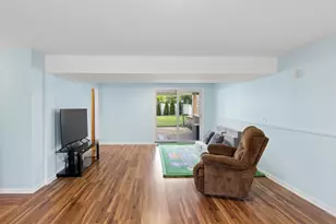 1111 N Greenfield Ln, Mount Prospect, IL 60056 - Photo 13