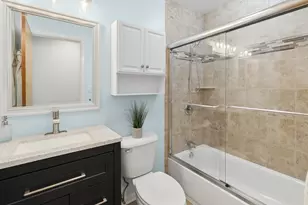 1111 N Greenfield Ln, Mount Prospect, IL 60056 - Photo 11