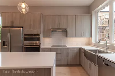 1221 E Marquette Road, Chicago, IL 60637 - Photo 3