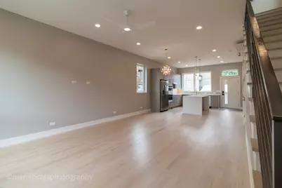 1221 E Marquette Road, Chicago, IL 60637 - Photo 9