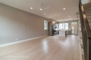 1221 E Marquette Rd, Chicago, IL 60637 - Photo 9