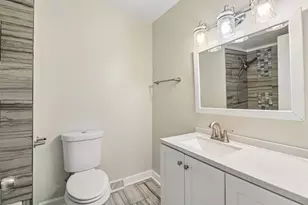 840 W Arquilla Dr, Glenwood, IL 60425 - Photo 9