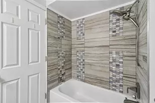840 W Arquilla Dr, Glenwood, IL 60425 - Photo 21