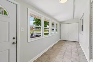 840 W Arquilla Dr, Glenwood, IL 60425 - Photo 31