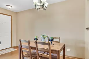39712 N Warren Ln, Beach Park, IL 60083 - Photo 5