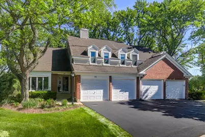 193 Country Club Drive, Prospect Heights, IL 60070 - Photo 1
