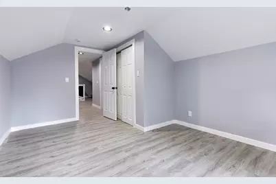 2009 S 4th Street, Rockford, IL 61104 - Photo 9