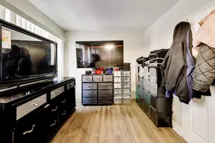 6751 S St Lawrence Ave, Chicago, IL 60637 - Photo 11