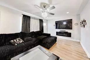 6751 S St Lawrence Ave, Chicago, IL 60637 - Photo 5
