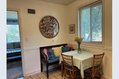 649 E Rockland Road, Libertyville, IL 60048 - Photo 9