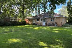 649 E Rockland Rd, Libertyville, IL 60048 - Photo 3