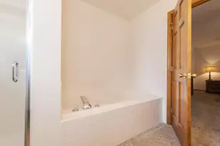 1014 Sawgrass Dr, Normal, IL 61761 - Photo 33