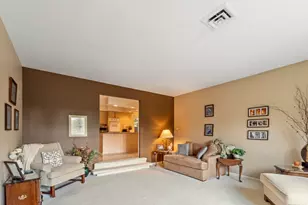 415 N Shepherd Hill Ln, McHenry, IL 60050 - Photo 11