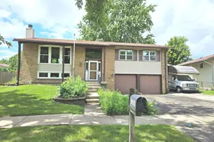 539 Hampshire Ln, Bolingbrook, IL 60440 - Photo 1
