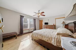 6710 W Forest Preserve Dr, Harwood Heights, IL 60706 - Photo 19