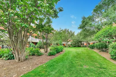 1850 Admiral Court, Glenview, IL 60026 - Photo 35