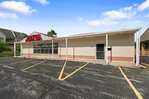 230 S Main St, Lombard, IL 60148 - Photo 1