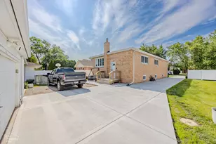 10526 Altgeld St, Melrose Park, IL 60164 - Photo 21