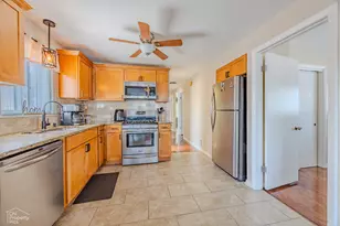 10526 Altgeld St, Melrose Park, IL 60164 - Photo 13