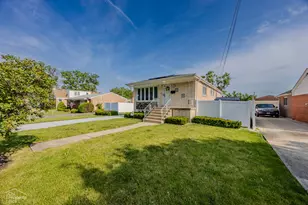 10526 Altgeld St, Melrose Park, IL 60164 - Photo 23