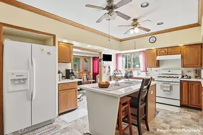 7508 Cedar Drive, Wonder Lake, IL 60097 - Photo 11