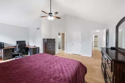 154 Augusta Drive, Streamwood, IL 60107 - Photo 25