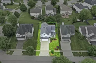 154 Augusta Dr, Streamwood, IL 60107 - Photo 3