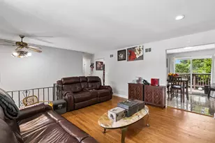 356 W Park Ave, Addison, IL 60101 - Photo 5