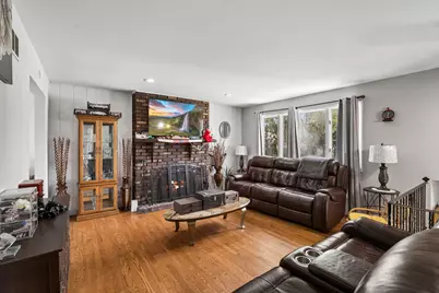 356 W Park Avenue, Addison, IL 60101 - Photo 3